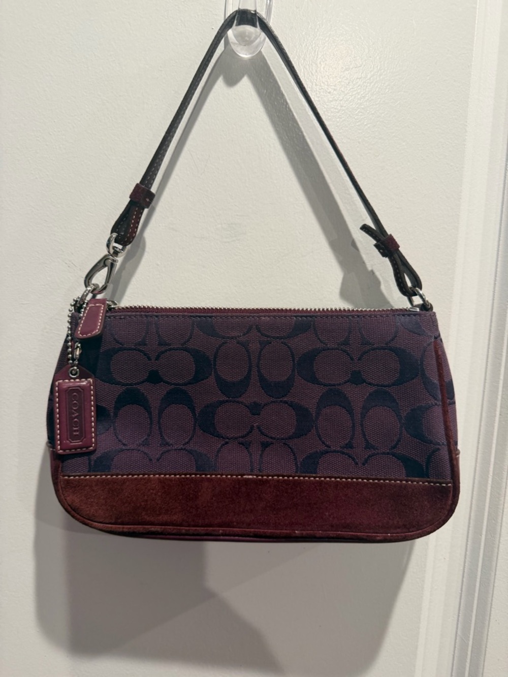 Vintage Coach Signature Logo Demi
Baguette Pouch Handbag in Purple-6094